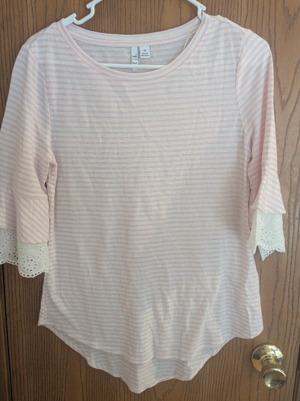 Elle Striped Ruffle Flare Lace Sleeve High Low Hem Top Pink/White Y2K Fem-XS